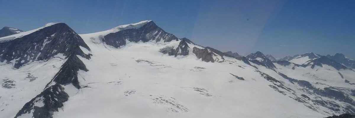 Flugwegposition um 10:49:43: Aufgenommen in der Nähe von Gemeinde Neukirchen am Großvenediger, Österreich in 2975 Meter
